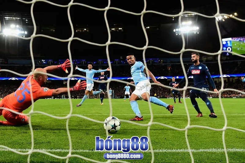 Dự đoán kết quả Man City 2-1 Napoli